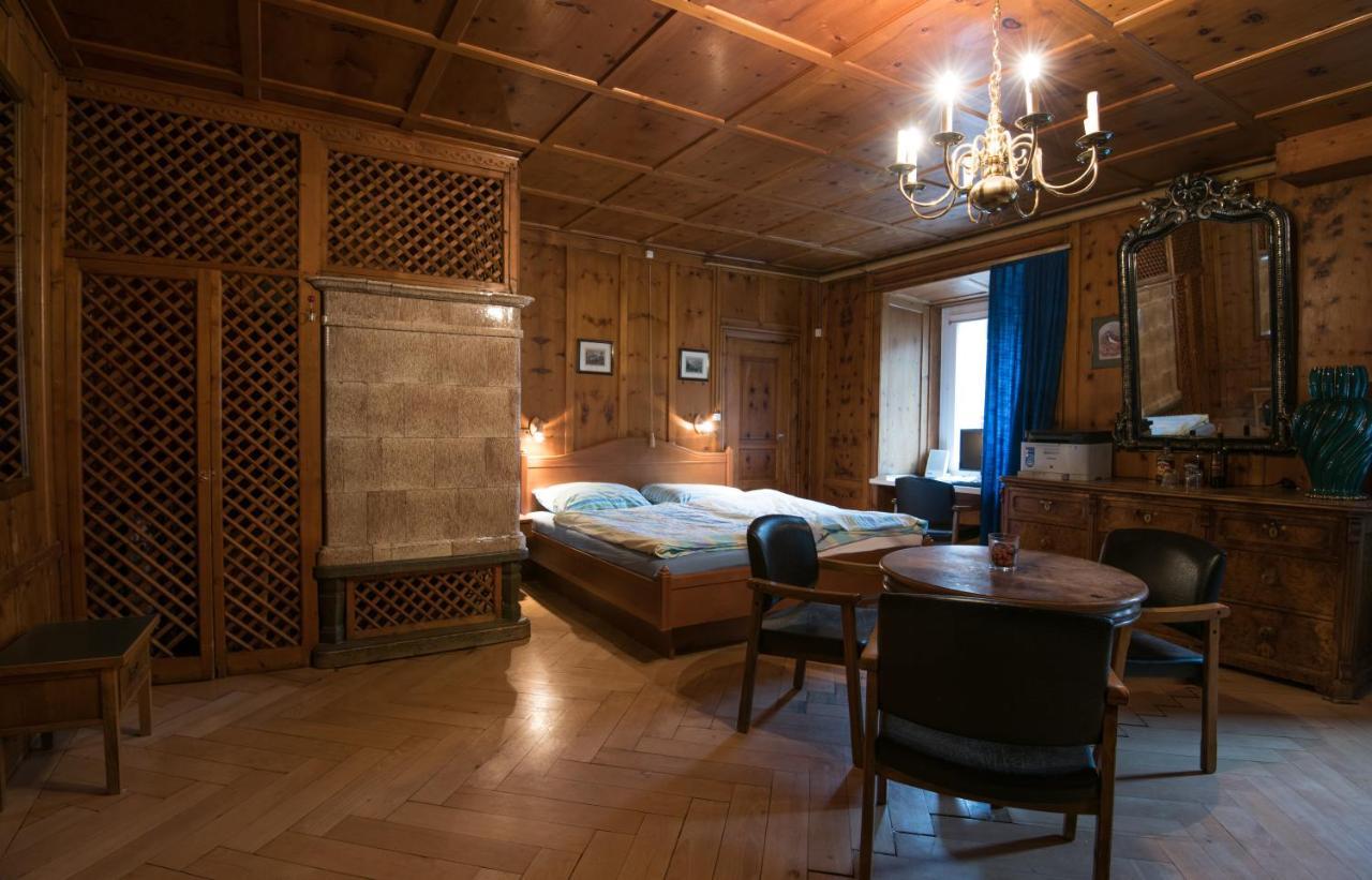 Hotel Jenatsch พาร์พาน ภายนอก รูปภาพ
